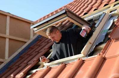 Pose de fenêtres de toit Velux à Villeseneux